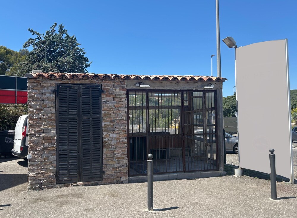 Local Commercial - Cassis