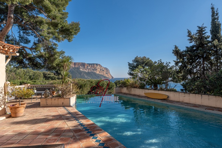 House - Cassis