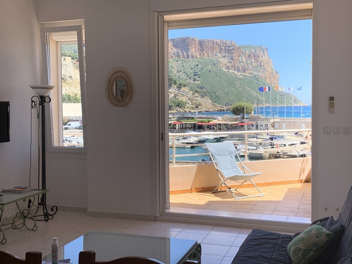 For rent Rental apartment, T2, on the harbor, with garage, Cassis