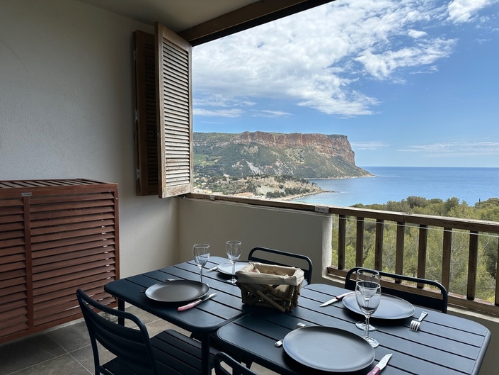 For rent Seasonal rental T3, Cassis, sea view