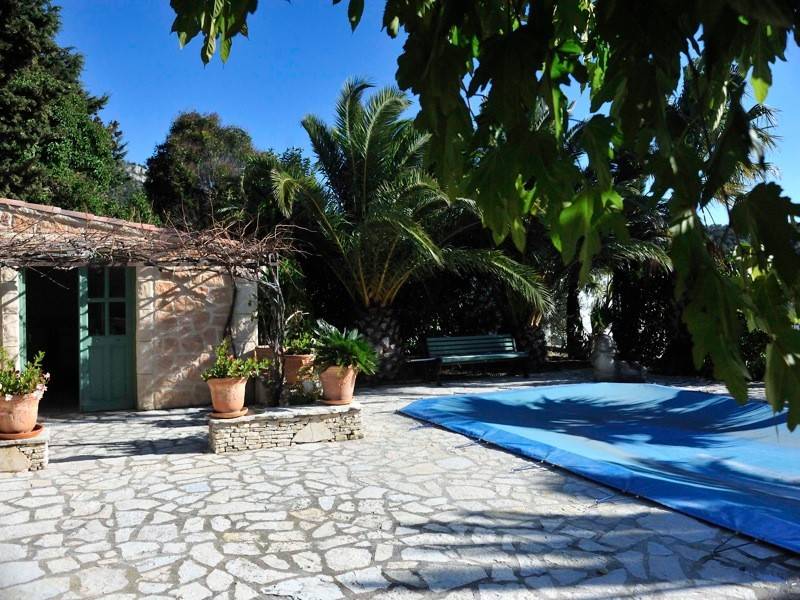 Vente villa T5 Cassis  charme et charactère, piscine