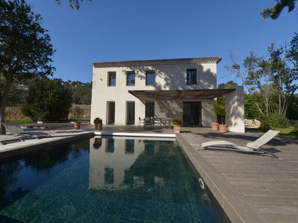 Vente villa contemporaine T7 Cassis piscine, garage, vue Cap Canaille et vignoble