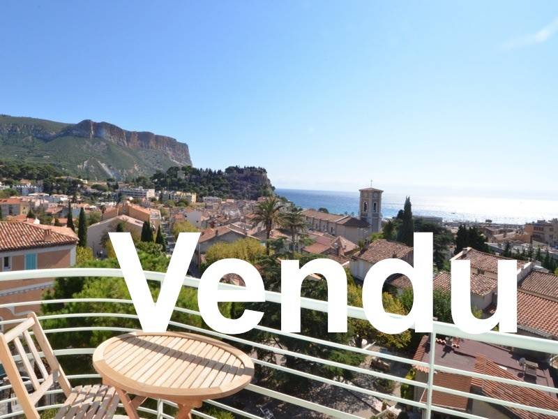 appartement contemporain T2 cassis plein centre vue mer, 3 terrasses, dernier tage