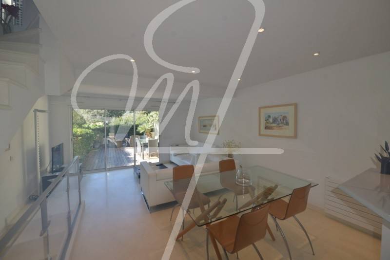 Vente triplex T4 Cassis jardin, terrasse, garage