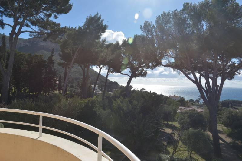 Vente T3 cassis dernier tage, terrasse, vue mer