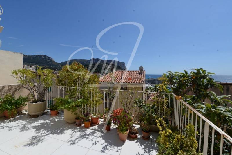 Vente hotel particulier T4 cassis port vue mer, terrasse, garage, ascenseur