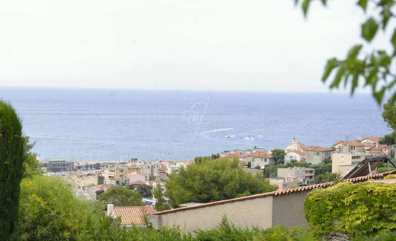 Vente villa individuelle T5 Cassis prox centre vue mer