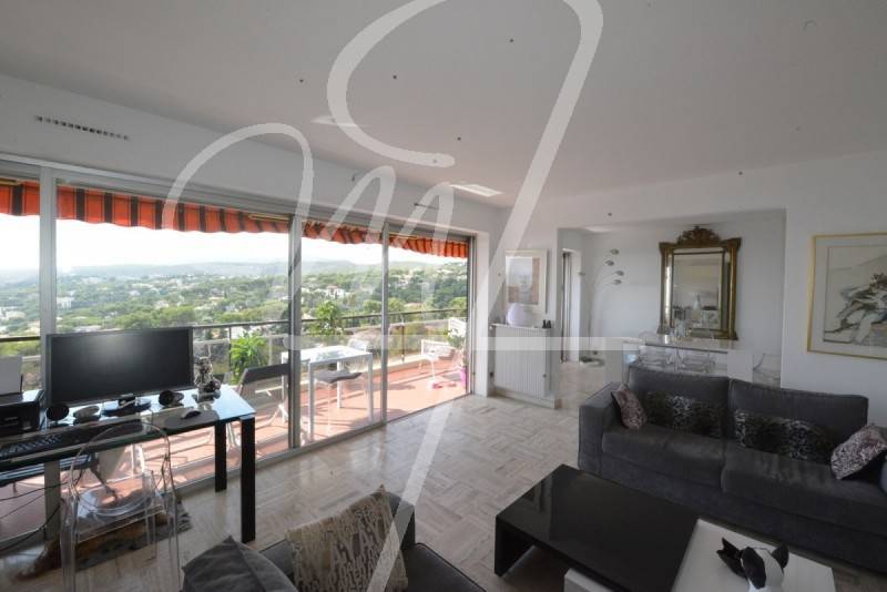 Vente appartement rnov T4 CASSIS vue mer, piscine