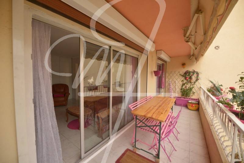 Vente T2 CASSIS centre ville terrasse