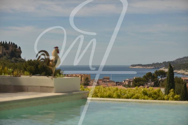 Vente villa contemporaine T6 CASSIS centre  vue mer, piscine, ascenseur