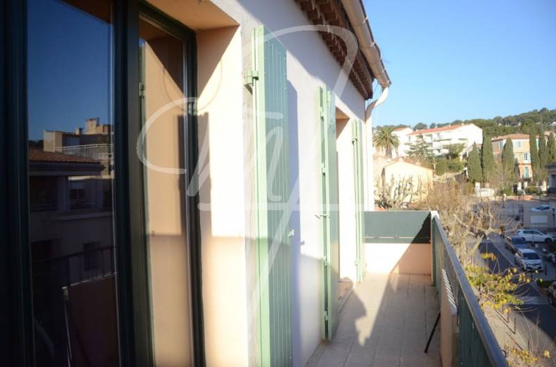 Vente Appartement T2 cassis centre ville balcon