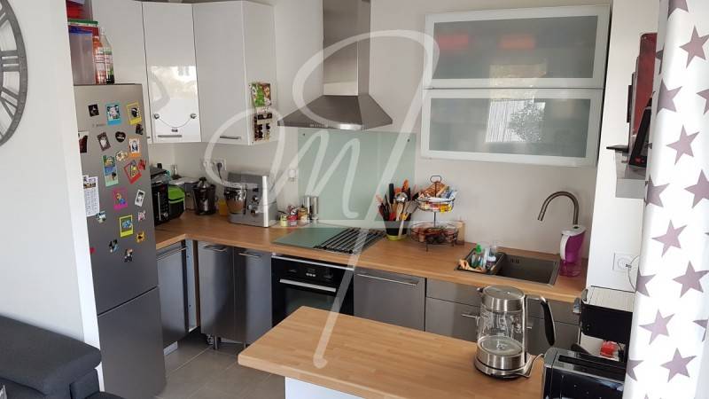 Vente appartement rcent T2 roquefort la bedoule jardin, garage