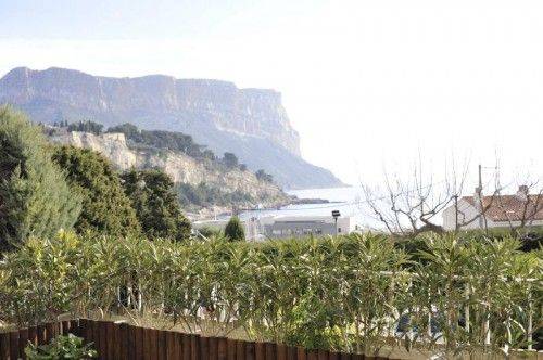  cassis vente appartement type 2, centre, port, terrasse vue mer et parking