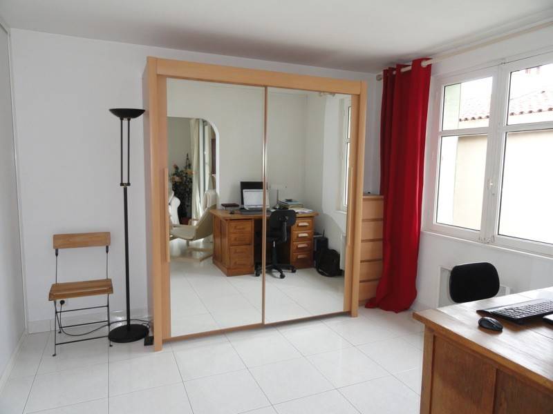 Vente Appartement T3 CASSIS  proximit port, dernier tage, en parfait tat, vue mer