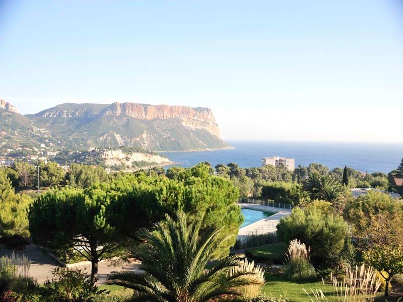  T3 Cassis  terrasse, vue mer, piscine, tennis