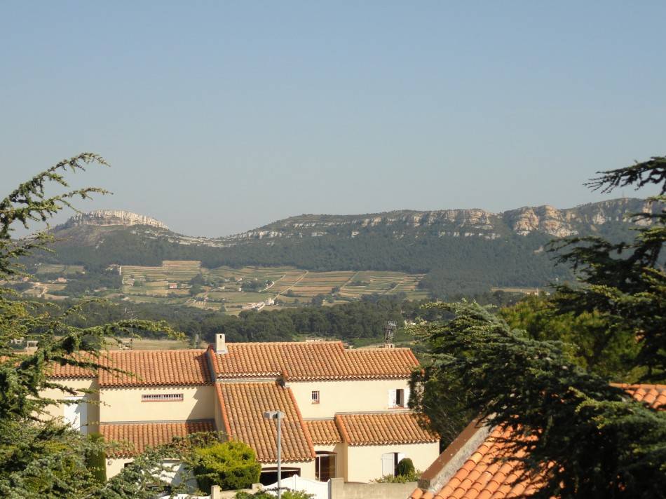 Vente T3 Cassis VENDU terrasse, ascenseur, garage, piscine