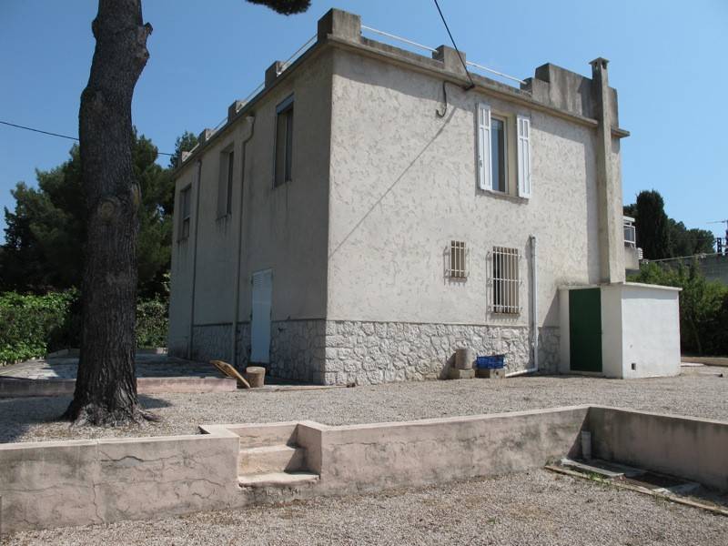 Vente villa T5 Cassis terrain plat, calme