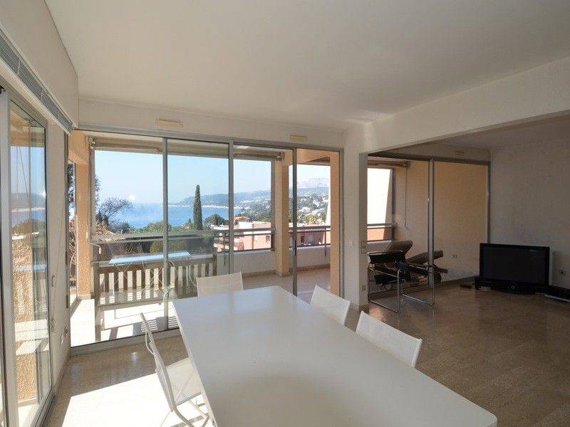 appartement de standing T3 Cassis dernier tage, vue mer, garage et parkings