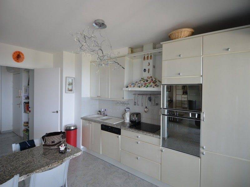 Vente appartement de standing T3 cassis plage terrasse, jardin, vue mer, garage, ascenseur