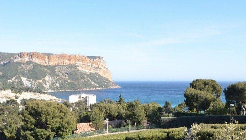  T4 Cassis vue mer, terrasse, parking, cave