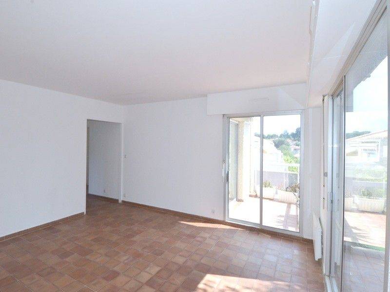 Vente Appartement T3 CASSIS CENTRE , dernier tage, 3 terrasses