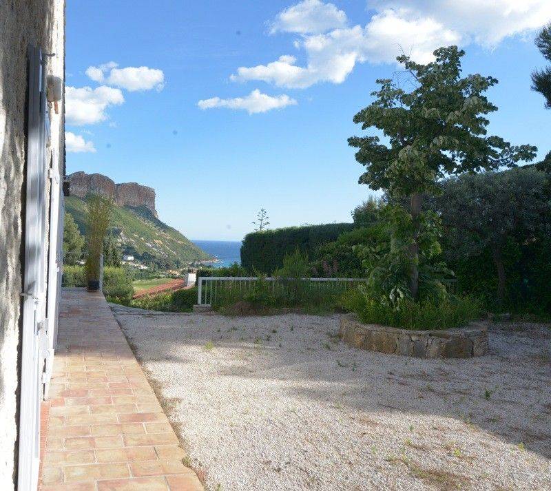  T5 CASSIS VILLA, VUE MER, GARAGE, possibilit d'extension