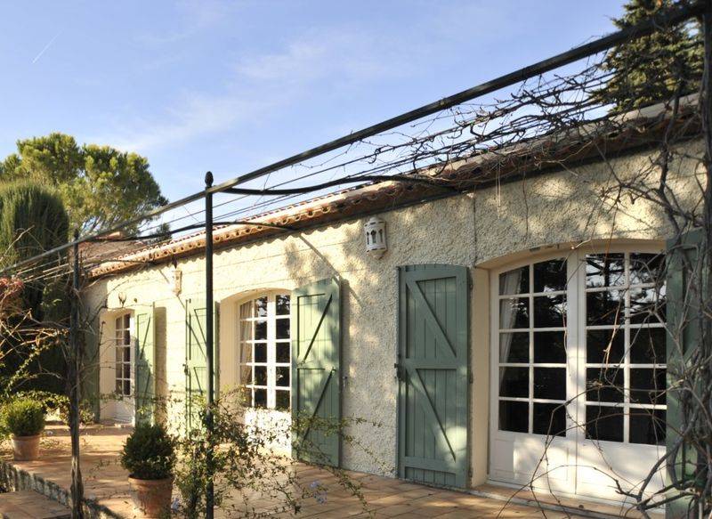 Vente villa de plain pied T4/5 Cassis en campagne, entoure de vignes, piscine