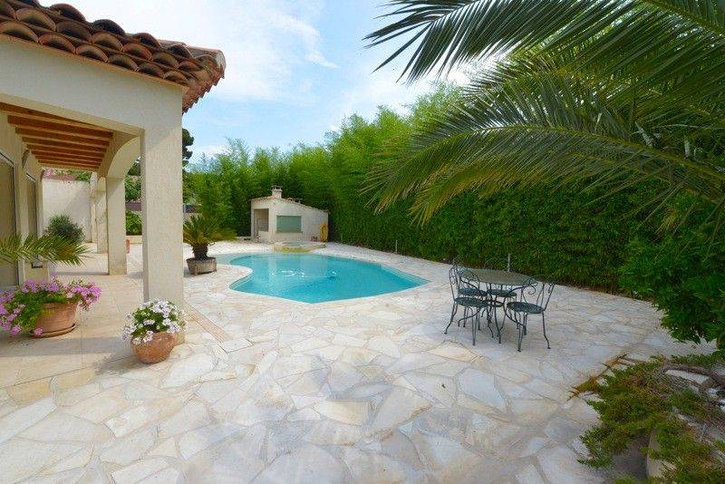 Vente villa Cassis prox commerces piscine