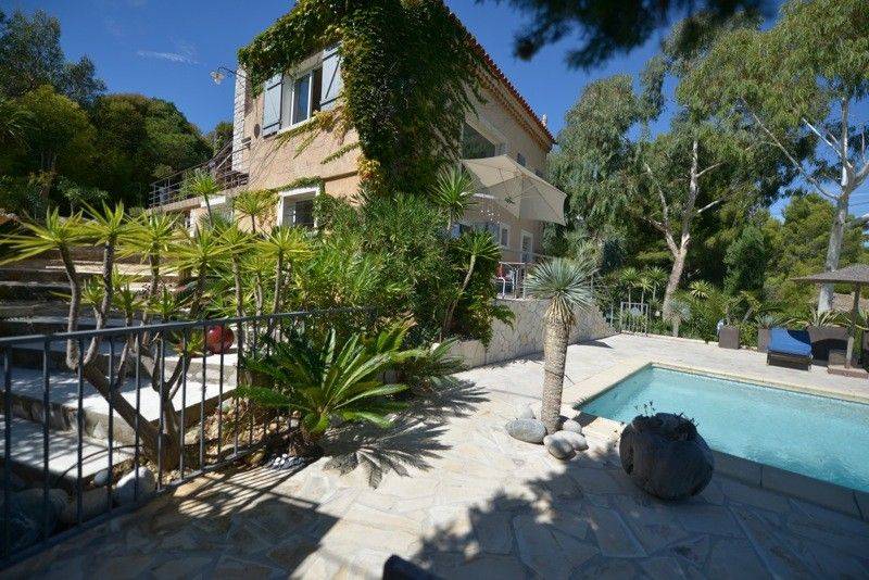 Vente T5 Cassis villa , piscine,  appartement independant