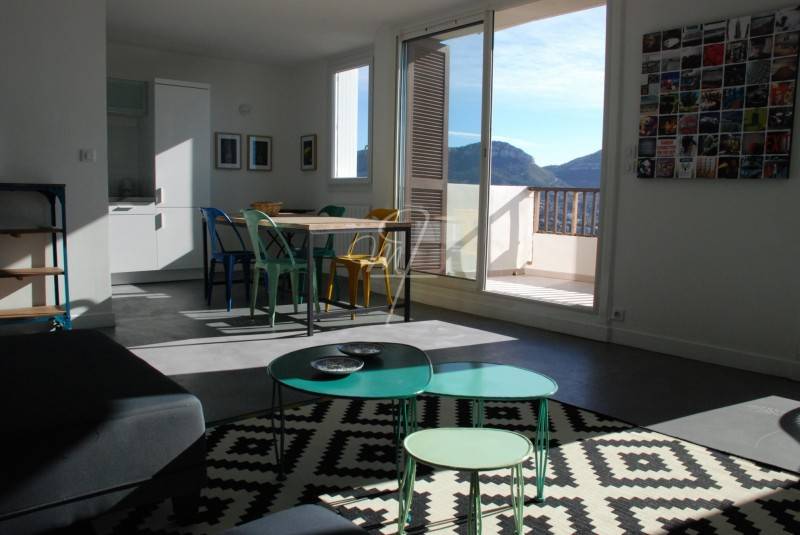 Vente apt T3 cassis dernier tage, vue mer