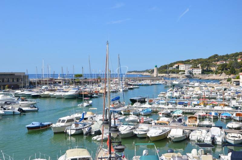 Vente TT2 Cassis port vue mer