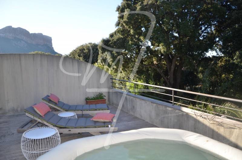 Vente apt T5 Cassis Prox centre  terrasse- jardin, garage privatif