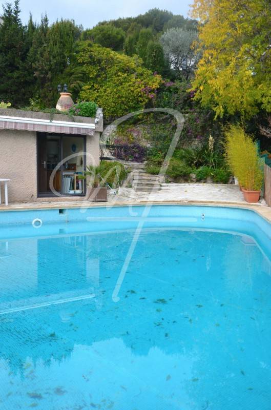 Vente maison T7 cassis piscine