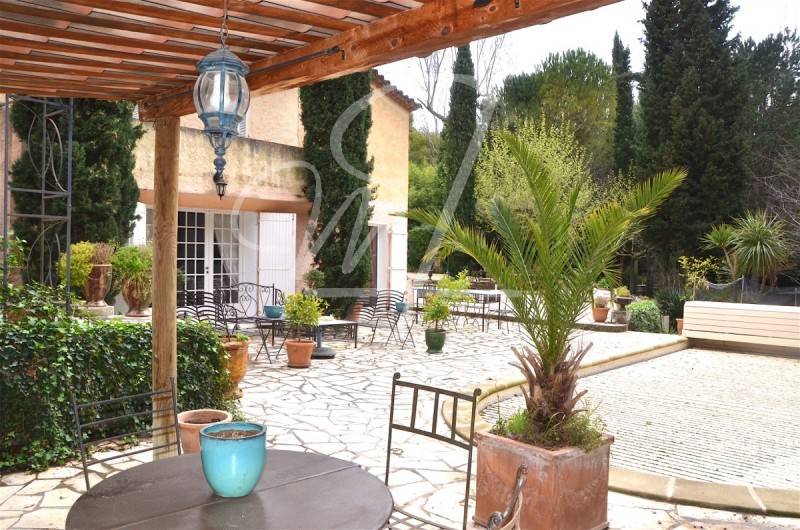 Vente bastide T4 + apt T2 cassis piscine