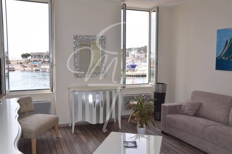 Vente appartement contemporain T2 cassis port