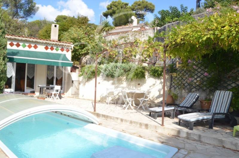 Vente maison T5 cassis le centre  pied!