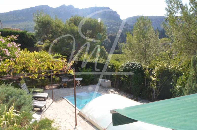 Vente maison T5 cassis le centre  pied!