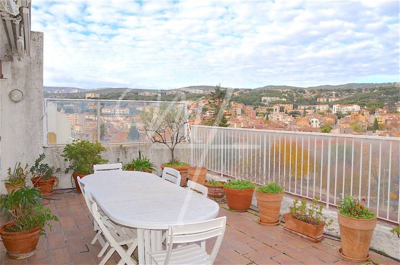 Vente Appartement centre cassis ascenseur, dernier tage