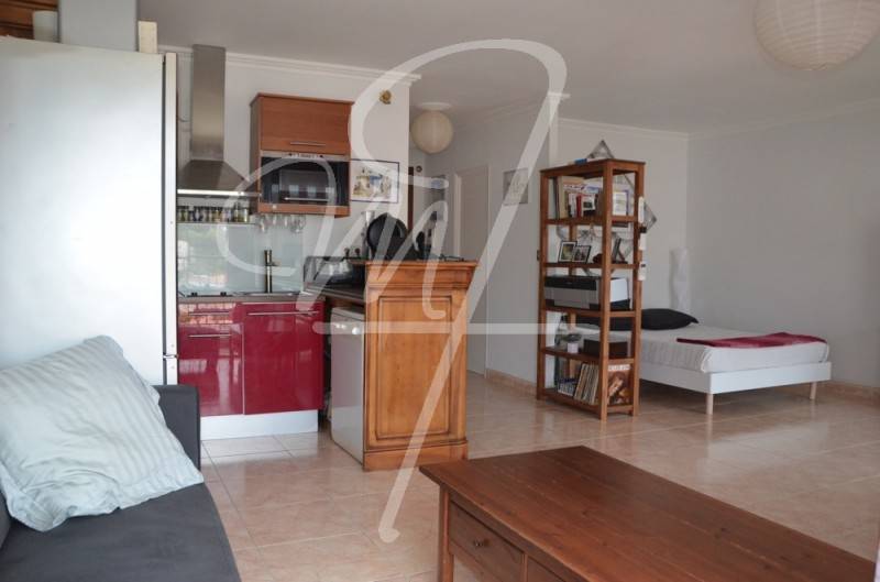 Vente Appartement T1 Cassis centre ville balcon, ascenseur