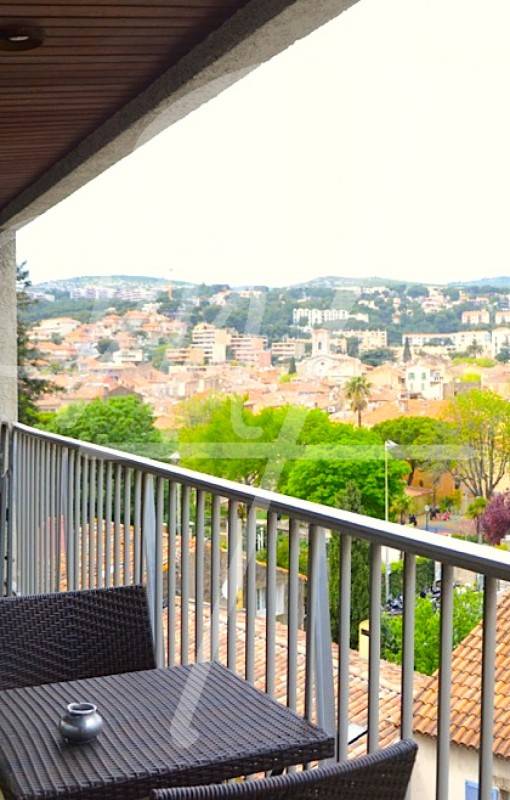 Vente Appartement T1 Cassis centre ville balcon, ascenseur