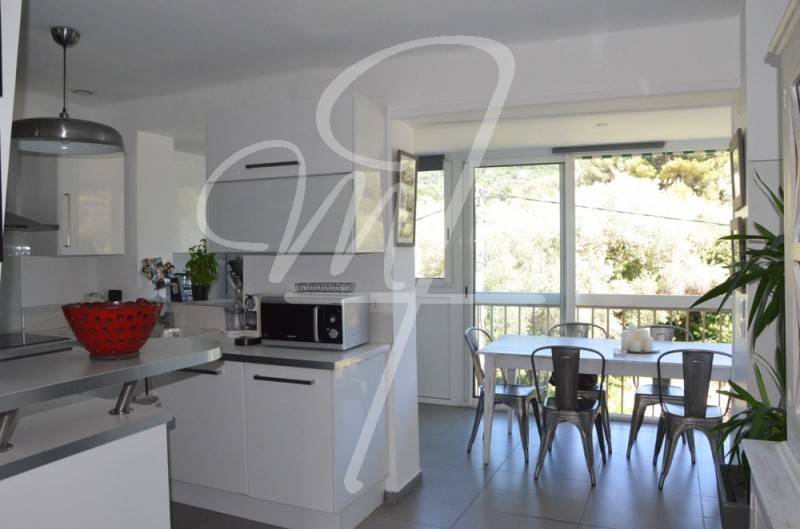 Vente appartement rnov T3 cassis centre balcon, loggia, vue cap canaille 