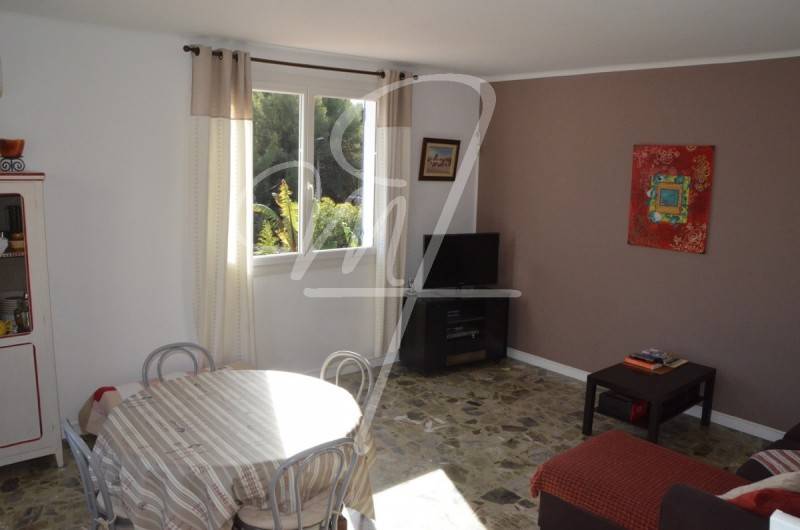 Vente Appartement T2+ cassis 1 km du centre terrasse, place de parking privative