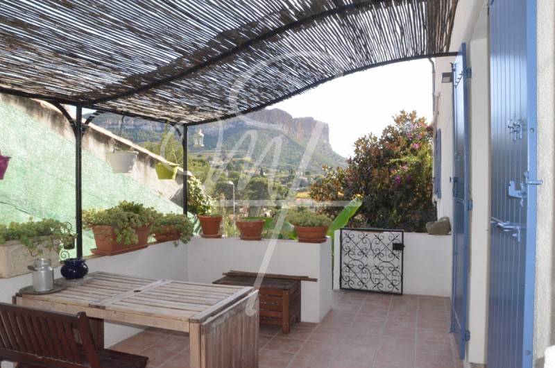 Vente Appartement T2+ cassis 1 km du centre terrasse, place de parking privative