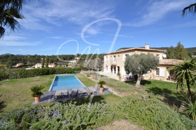 Vente bastide T7 cassis PISCINE, garage, dependance