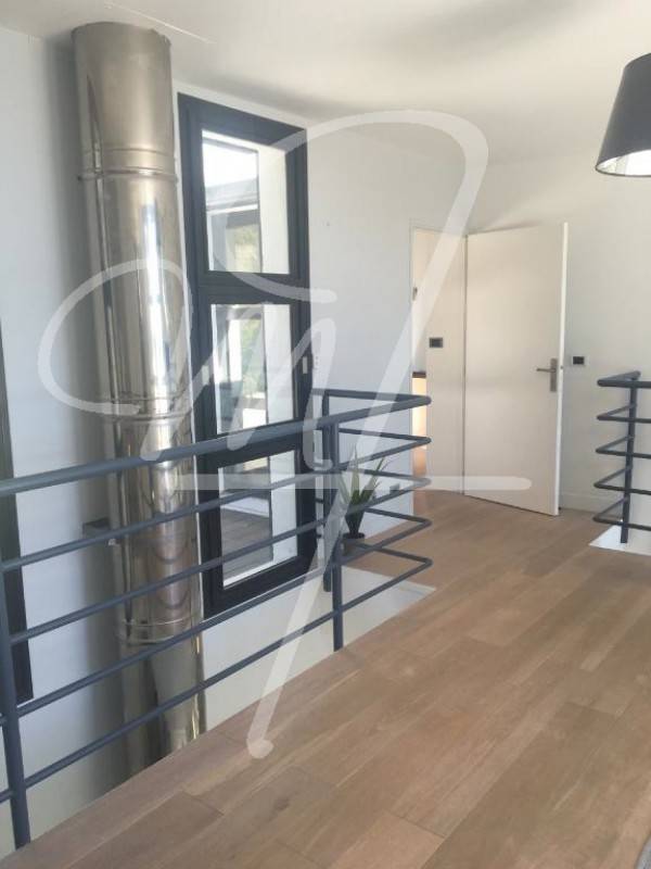 Vente loft T5 cassis vue mer, studio independant