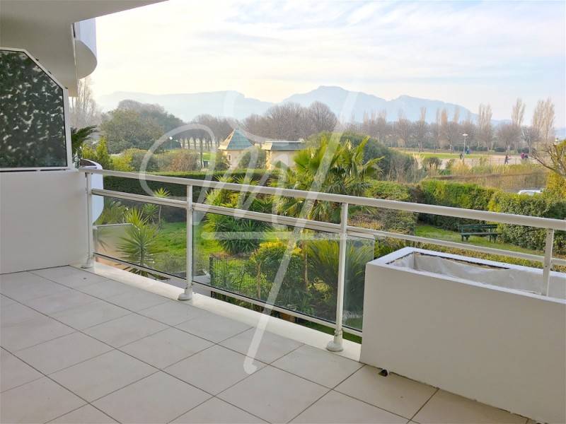 Vente appartement contemporain T3 marseille 8 arrondissement terrasse, ascenseur