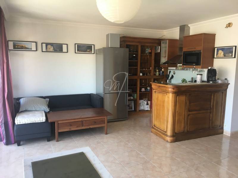 Vente Appartement T1 Cassis centre ville balcon, ascenseur