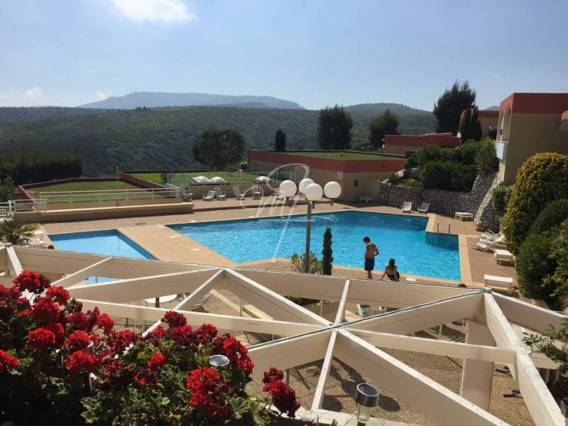 Vente Appartement T1 cassis hauteurs piscine, ascenseur