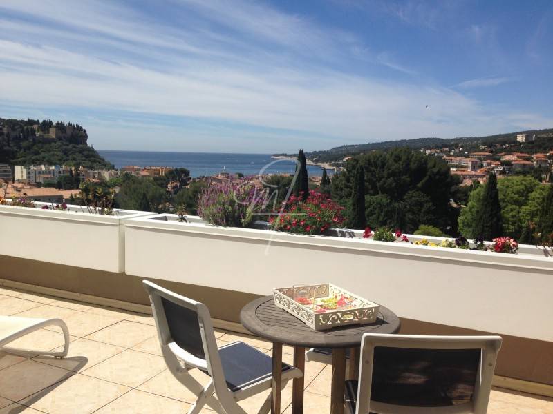 Vente Villa de construction rcente T3/4 cassis centre terrasse-ascenseur-vue mer