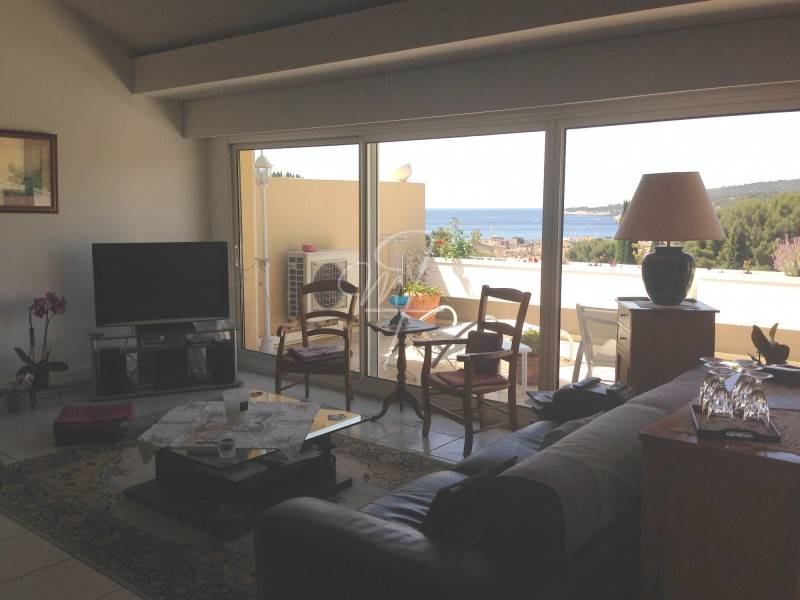 Vente Villa de construction rcente T3/4 cassis centre terrasse-ascenseur-vue mer